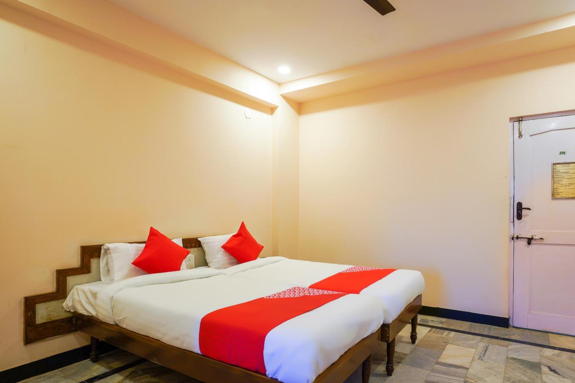 Hotel O Raja Residency Near Snow World Secunderabad Exterior photo